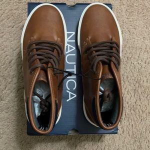 Brand new size 5 Big boys Nautica tan casual boot